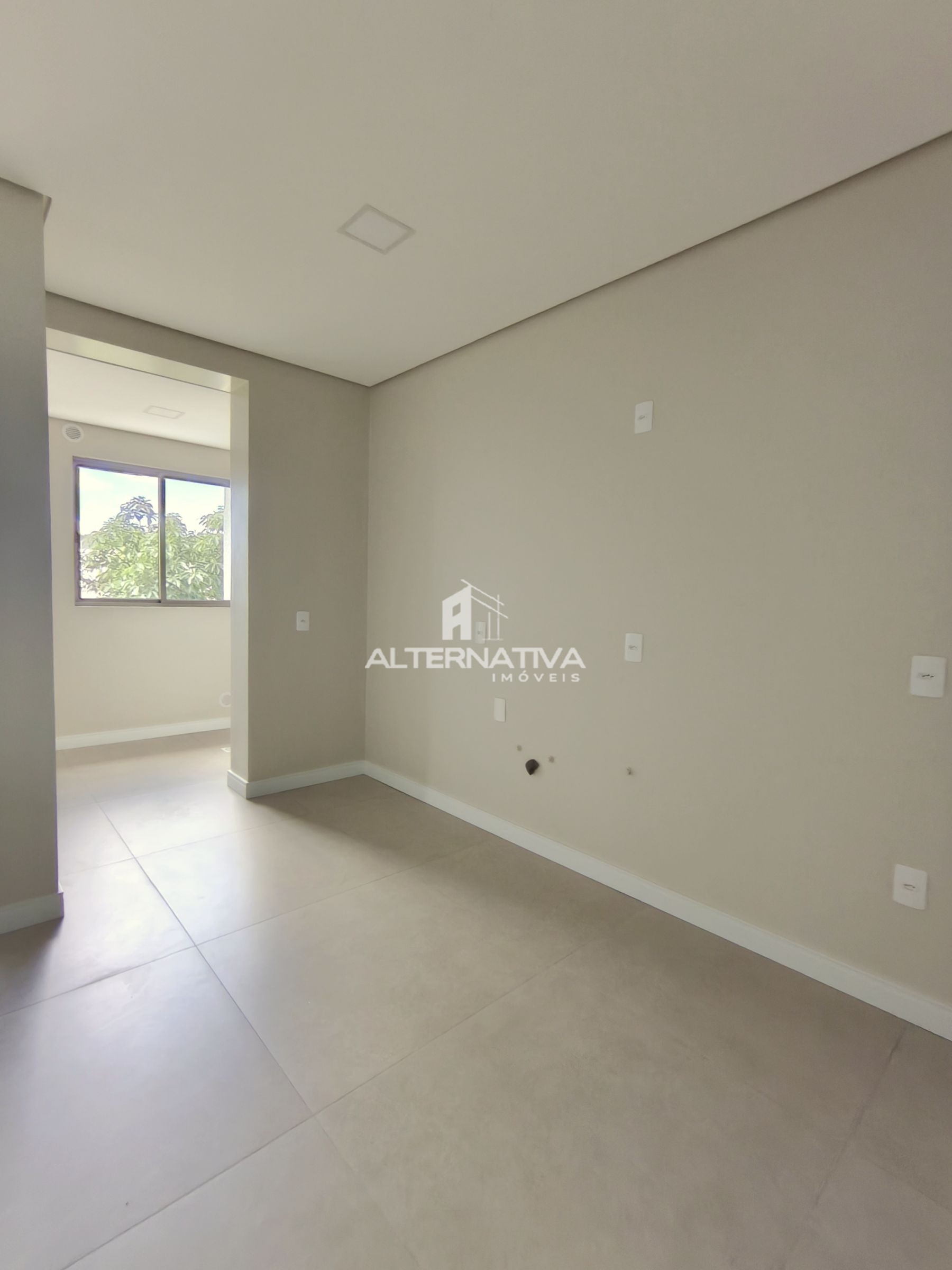 APARTAMENTO À VENDA NO EDIFÍCIO VENETO COM ELEVADOR  