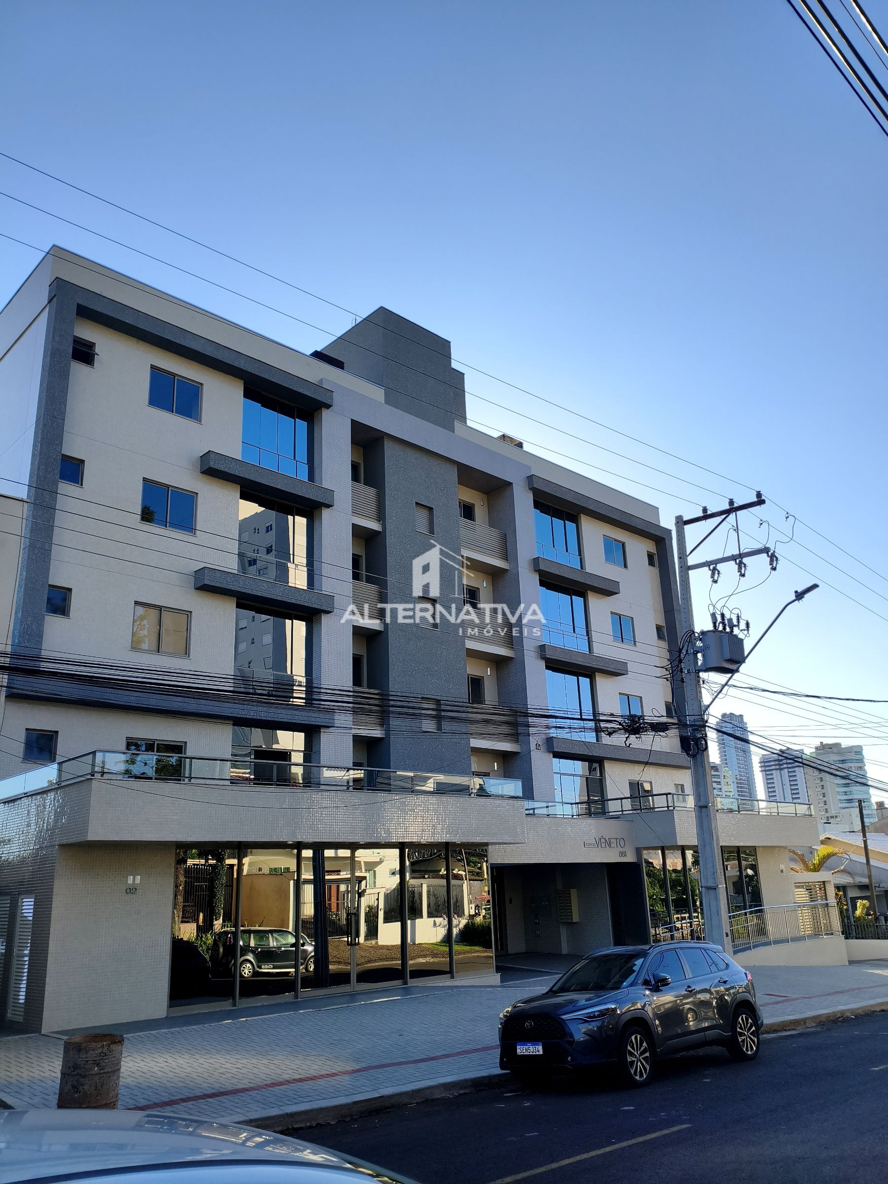 APARTAMENTO COM TERRAÇO 