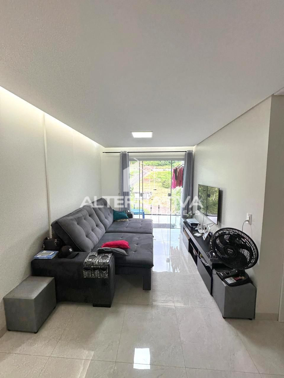 APARTAMENTO PRÓXIMO À FACULDADE UNIPAR E AO LAGO DO INDUSTRIAL.