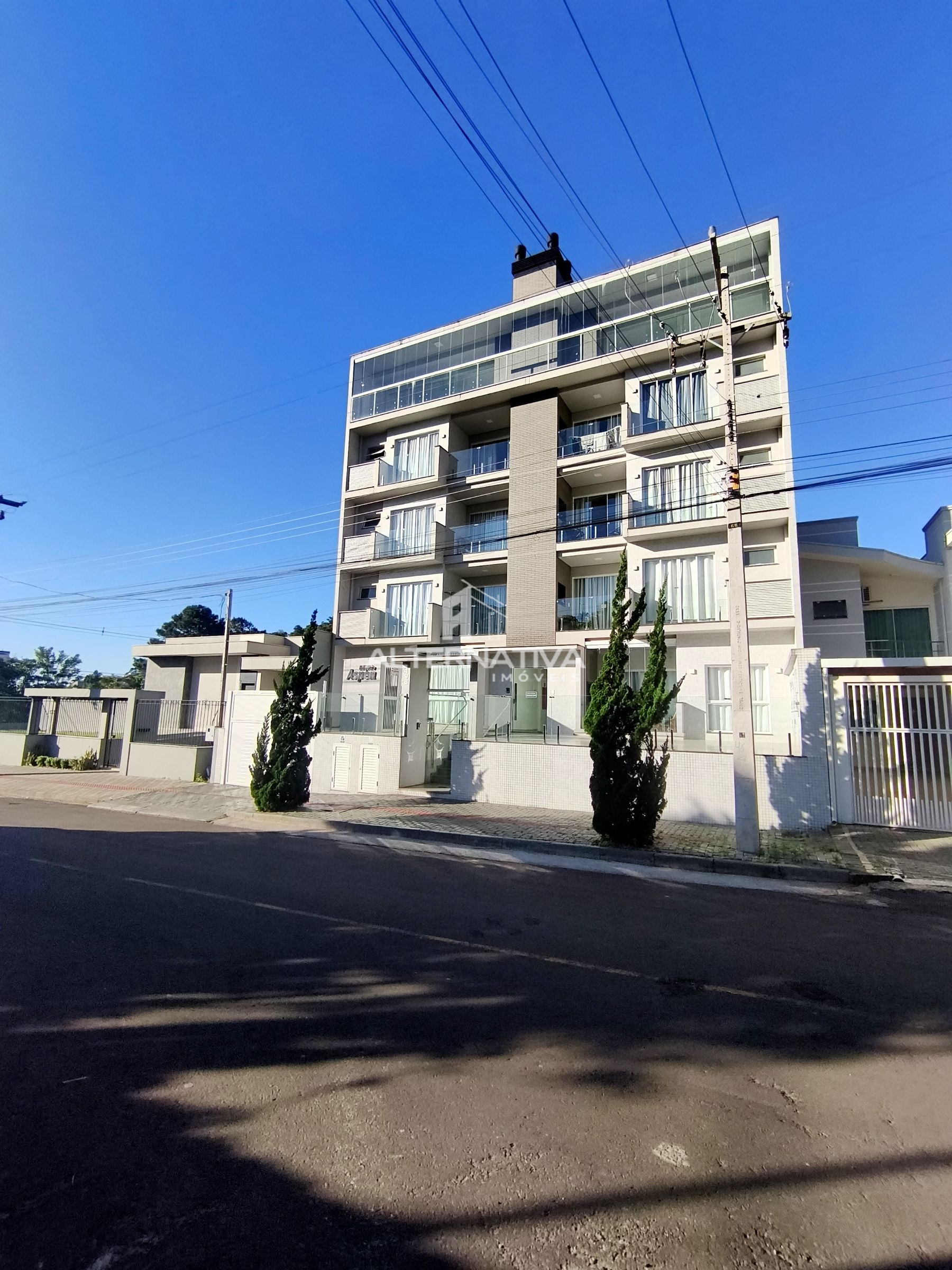 APARTAMENTO PRÓXIMO À FACULDADE UNIPAR E AO LAGO DO INDUSTRIAL