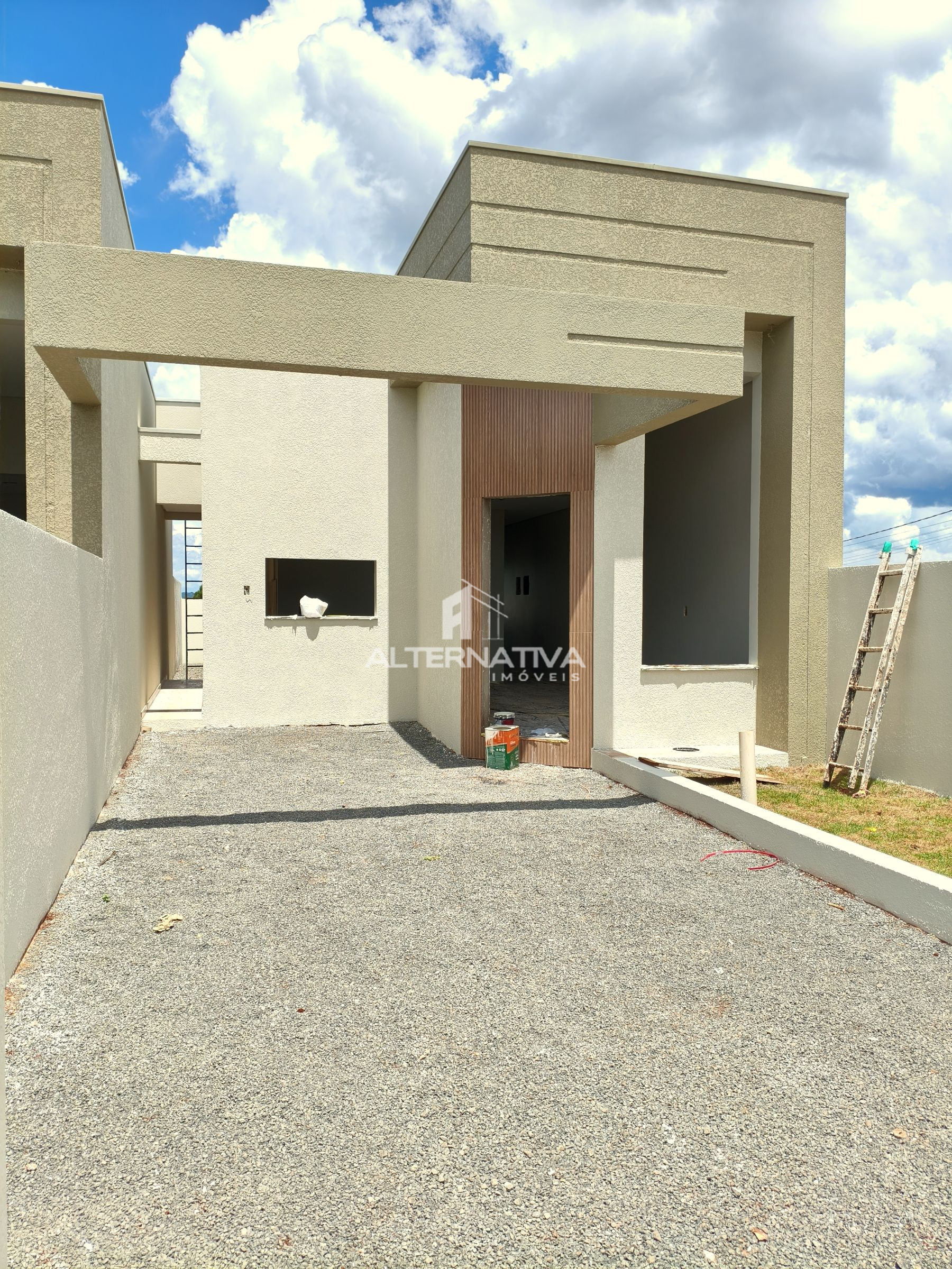 CASA À VENDA NO LOTEAMENTO CESARI 