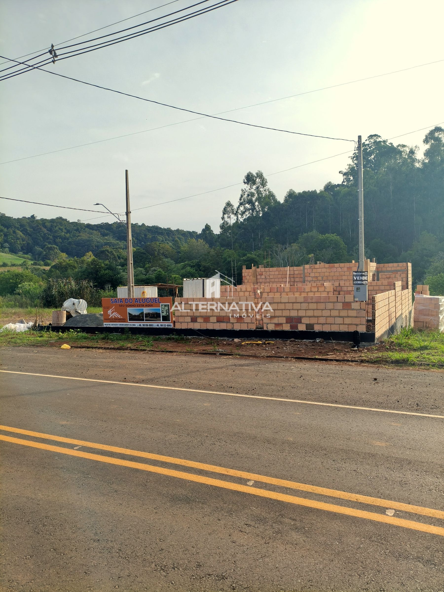 Casa de esquina, essa é a sua oportunidade! 