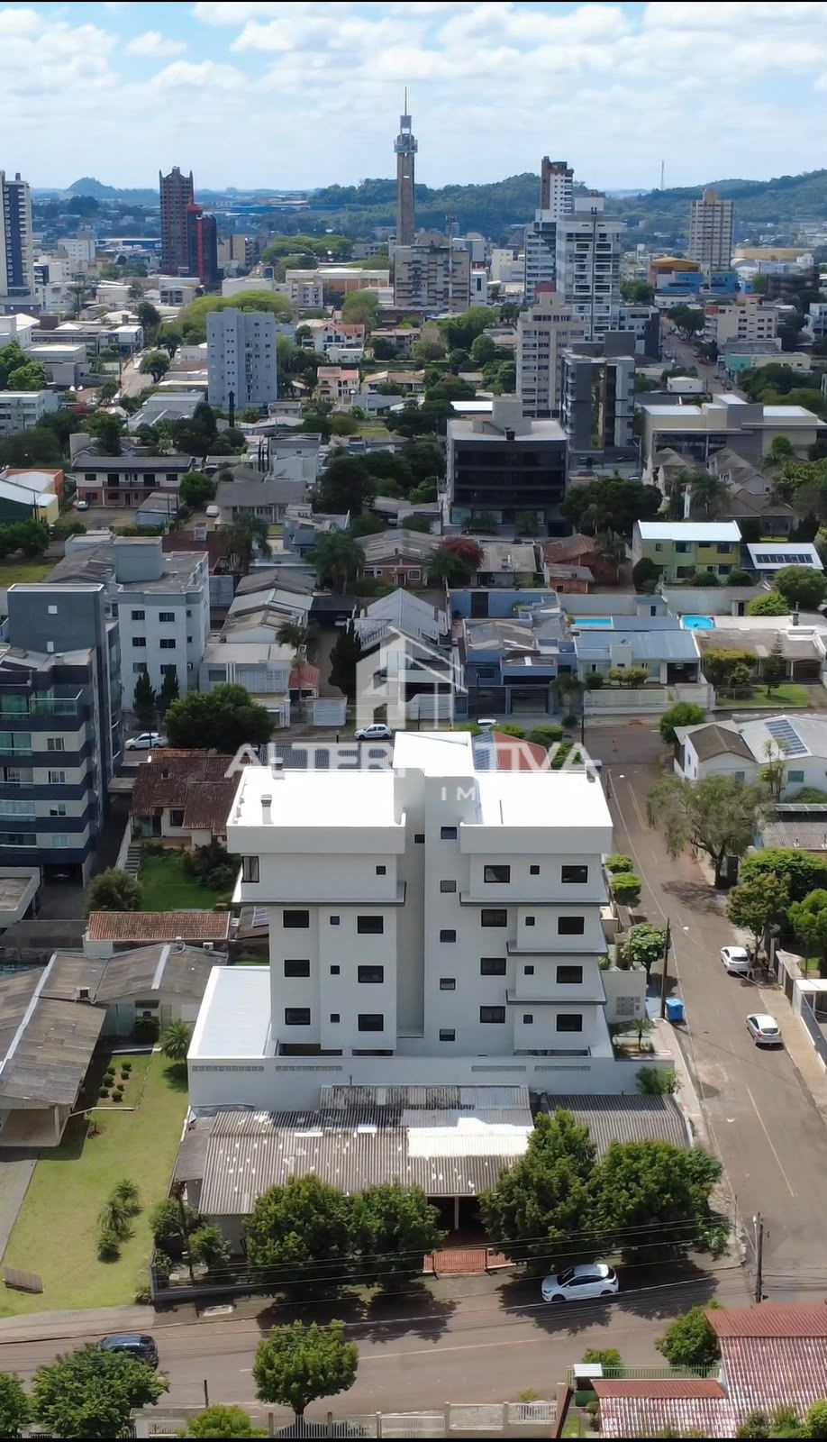 COBERTURA À VENDA I EDIFÍCIO CELLA