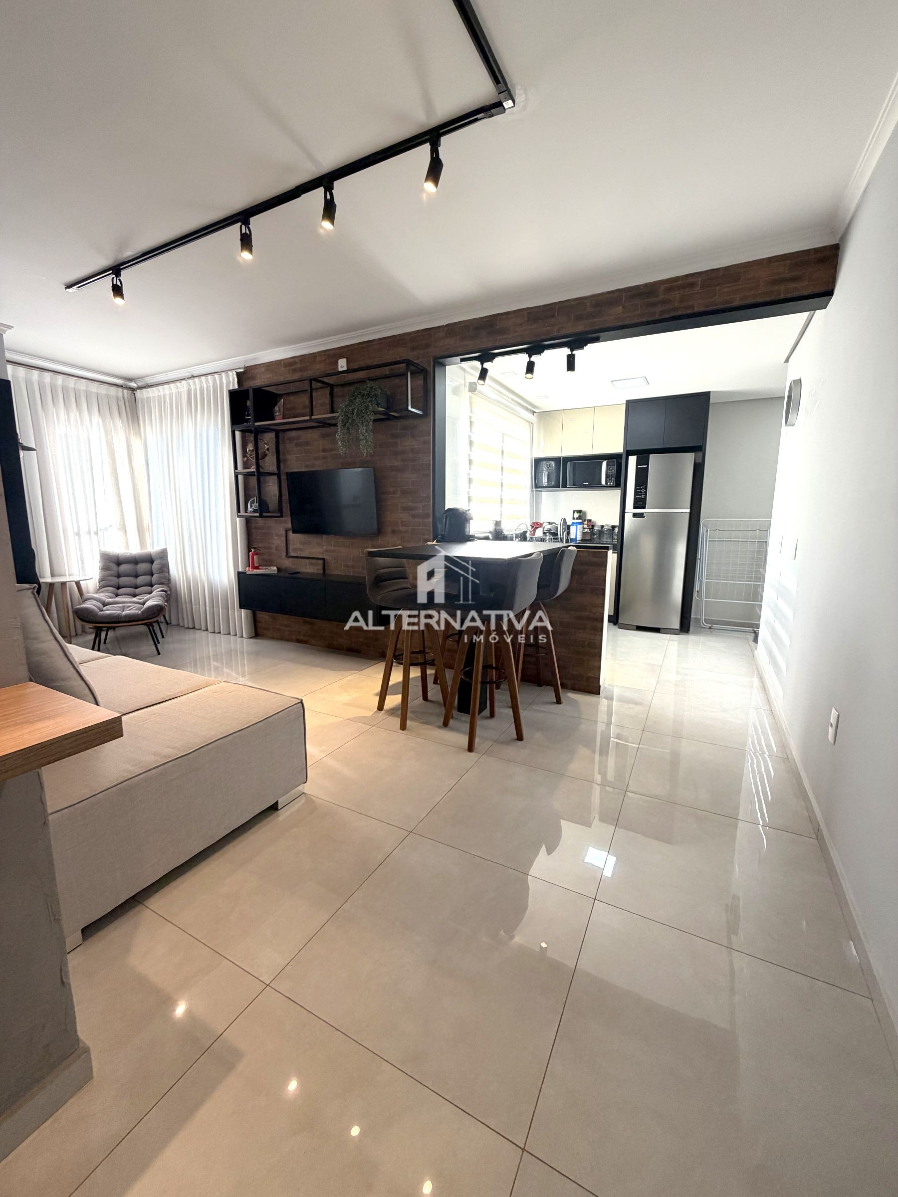 🏢APARTAMENTO SEMIMOBILIADO À VENDA 