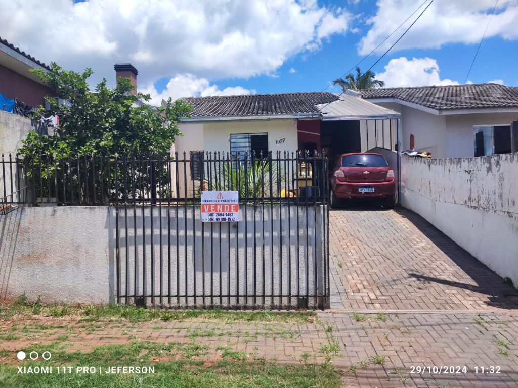 🏠VENDO CASA SEMI MOBILIADA  NO BAIRRO VENEZA EM PATO BRANCO POR R$340.00