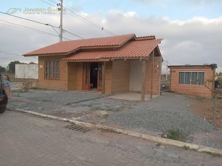 CASA  MISTA A VENDA 