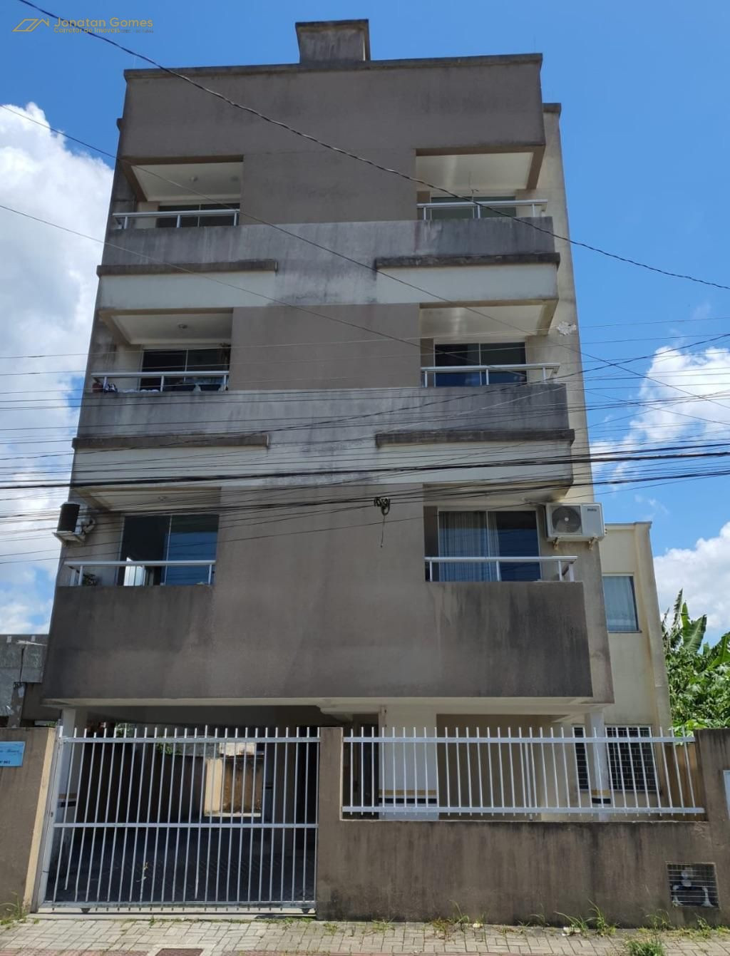 Apartamento ? Venda em Morretes 