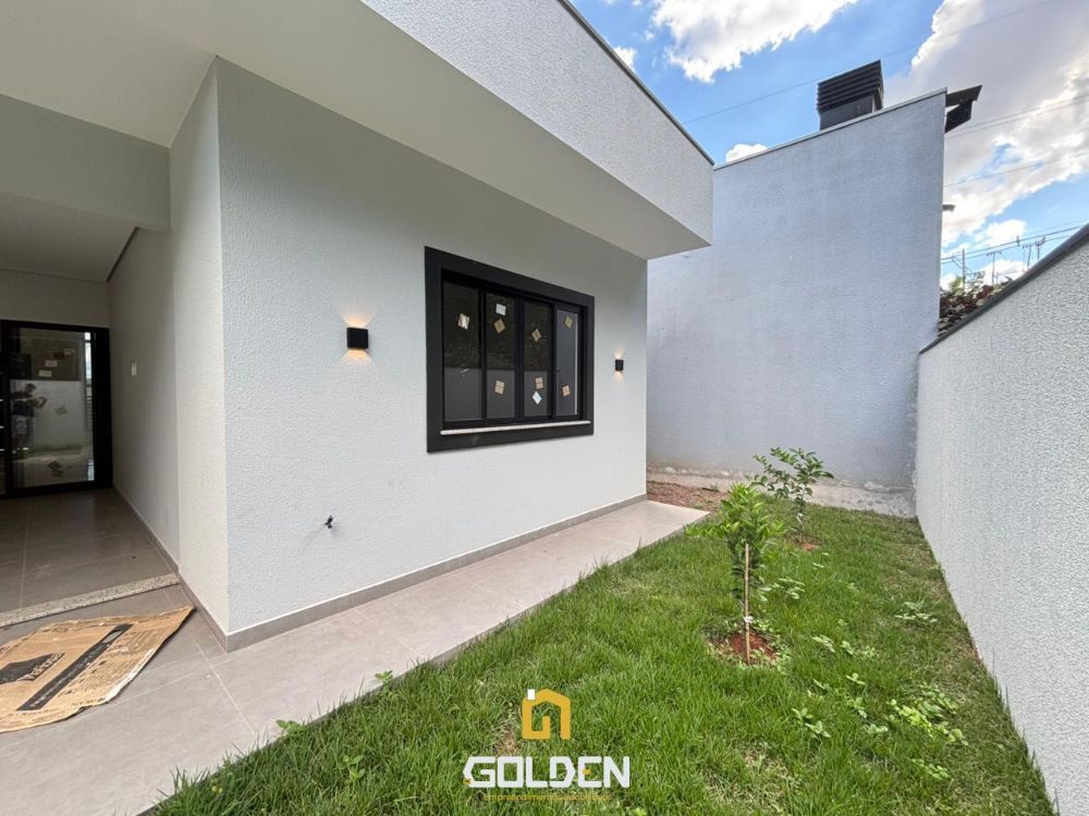 CASA DE ALTO PADRÃO NO BAIRRO JARDIM FLORESTA