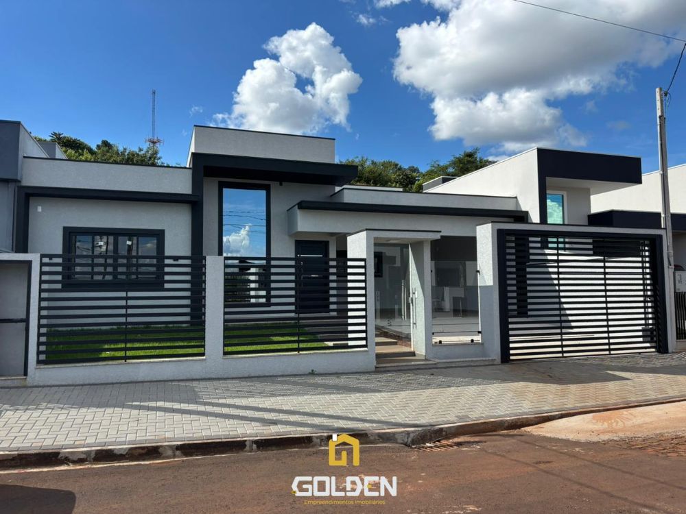 CASA DE ALTO PADRÃO NO BAIRRO JARDIM FLORESTA