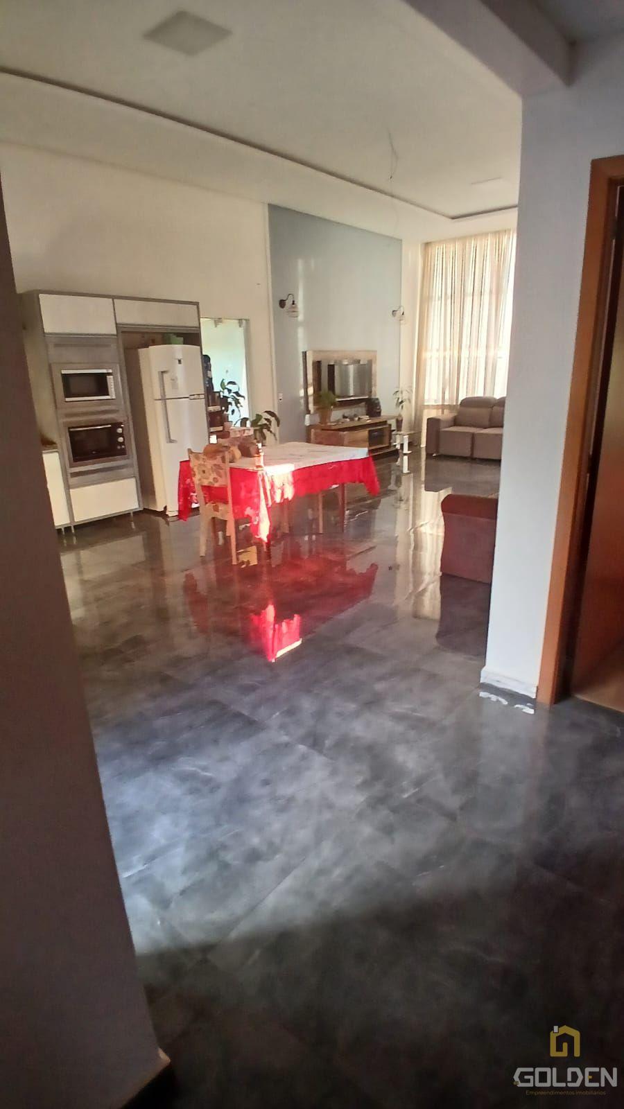 CASA SEMI NOVA PARA VENDA NO BAIRRO AEROPORTO