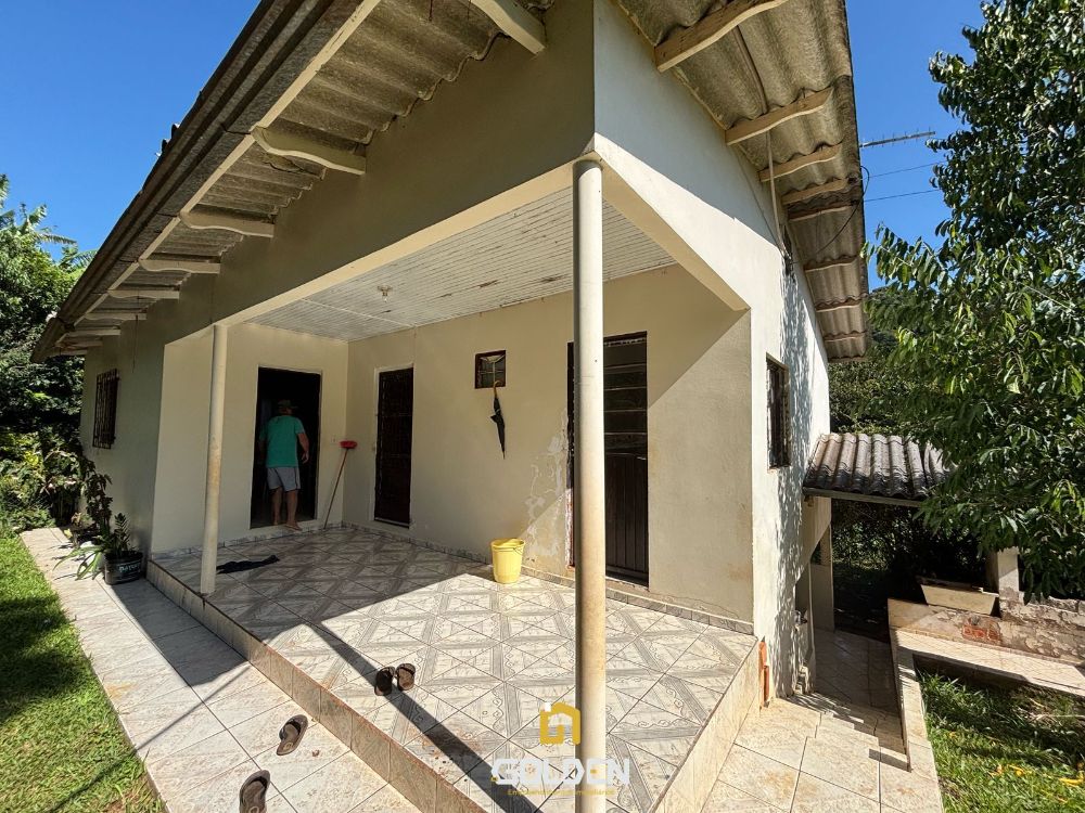 SITIO  A POUCOS KM DA CIDADE