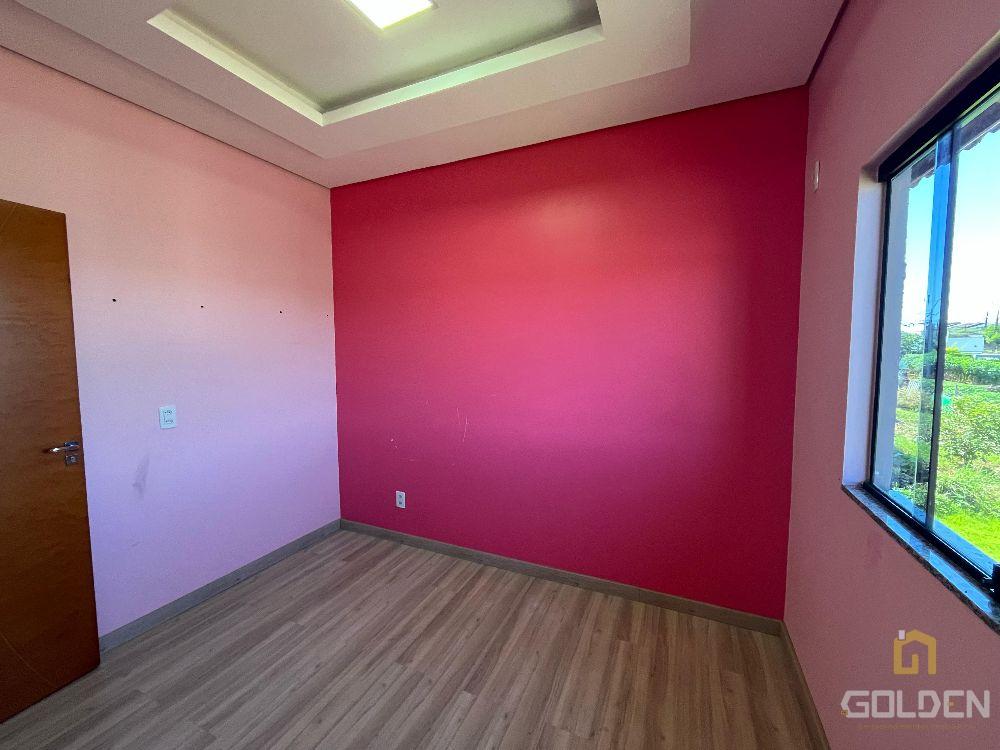 CASA COM TERRENO AMPLO NO BAIRRO SADIA
