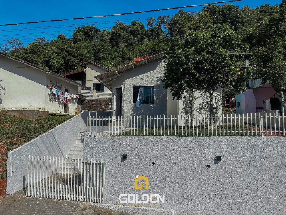 CASA PRONTA PARA MORAR NO BAIRRO NOVO HORIZONTE! ÓTIMO CUSTO.