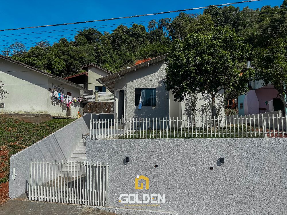 CASA PRONTA PARA MORAR NO BAIRRO NOVO HORIZONTE! ÓTIMO CUSTO.
