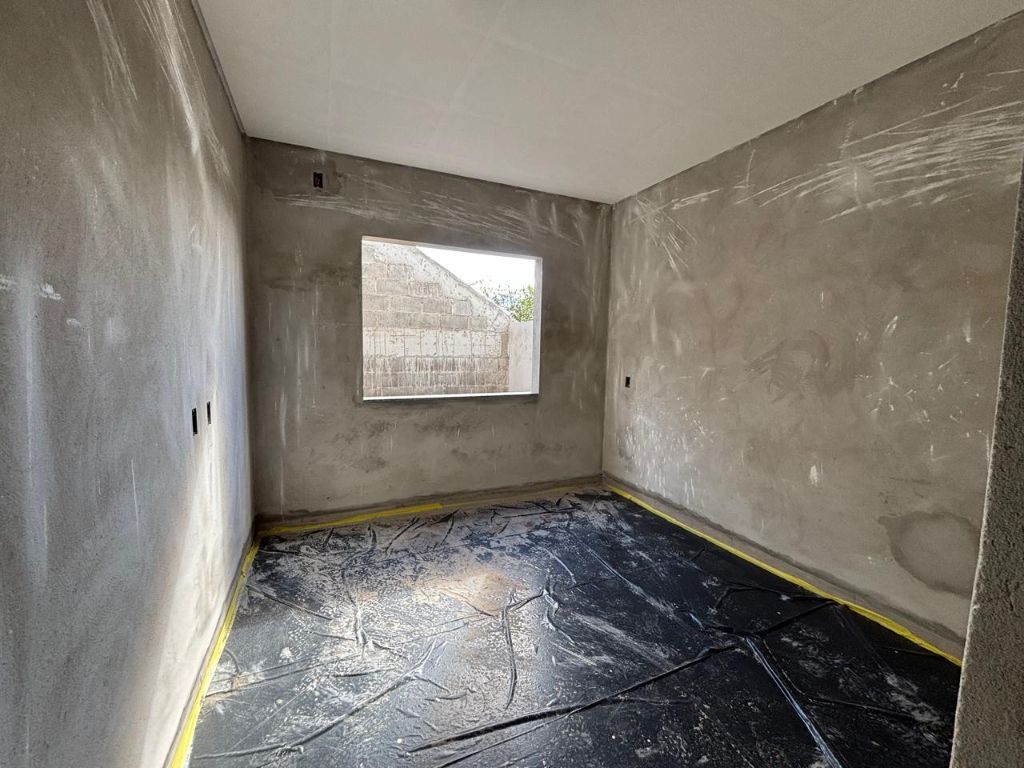 CASA EM CONSTRUÇÃO EM FRENTE A NOVA RODOVIÁRIA
