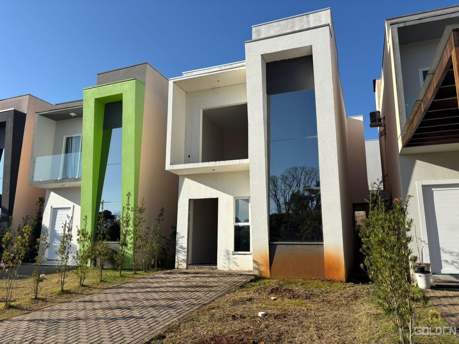 SOBRADO EM CONDOMINIO FECHADO