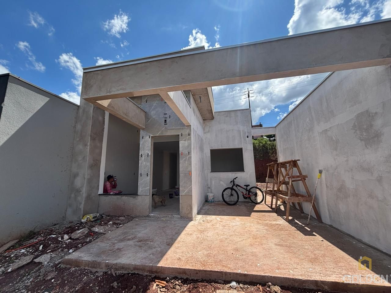 CASA NOVA EM FRENTE AO LAGO DO PINHEIRINHO