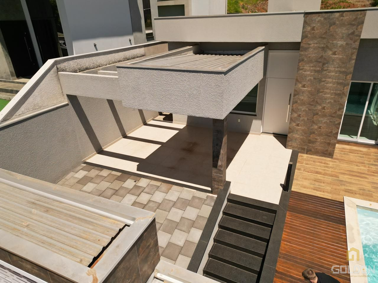 CASA DE ALTISSÍMO PADRÃO DISPONÍVEL PARA VENDA