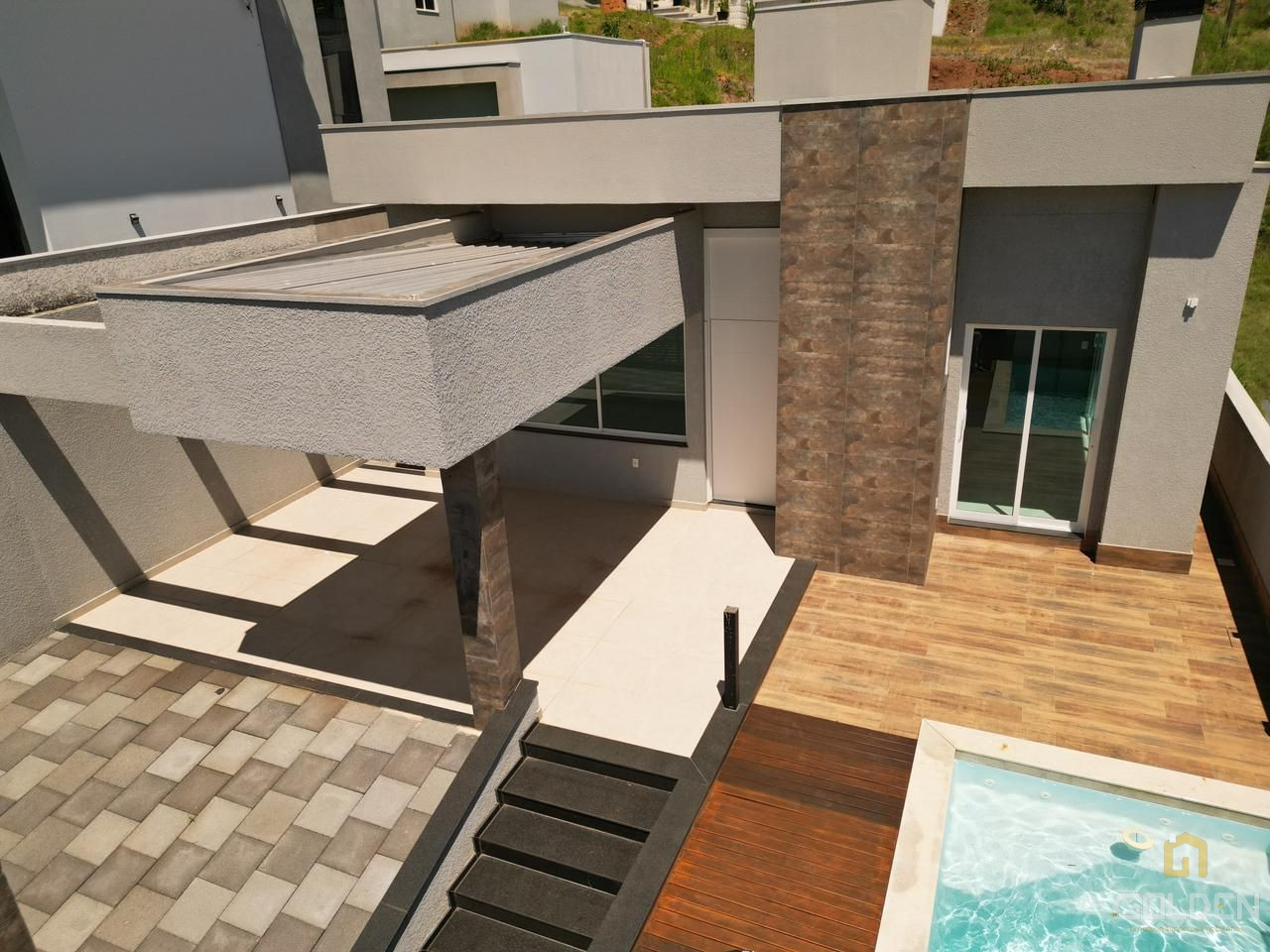 CASA DE ALTISSÍMO PADRÃO DISPONÍVEL PARA VENDA