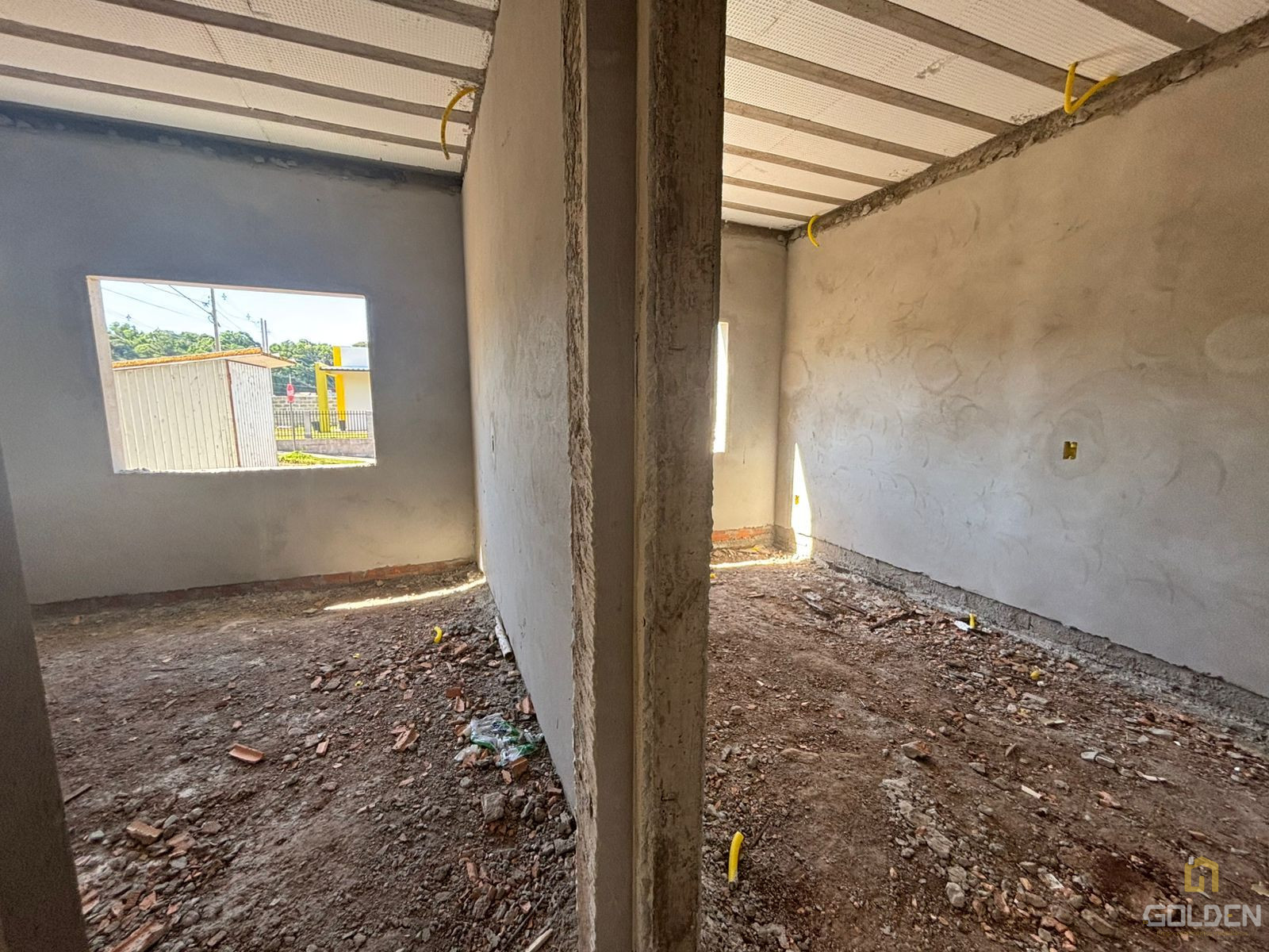 CASA DE ESQUINA NO LOT. VILA MARINE