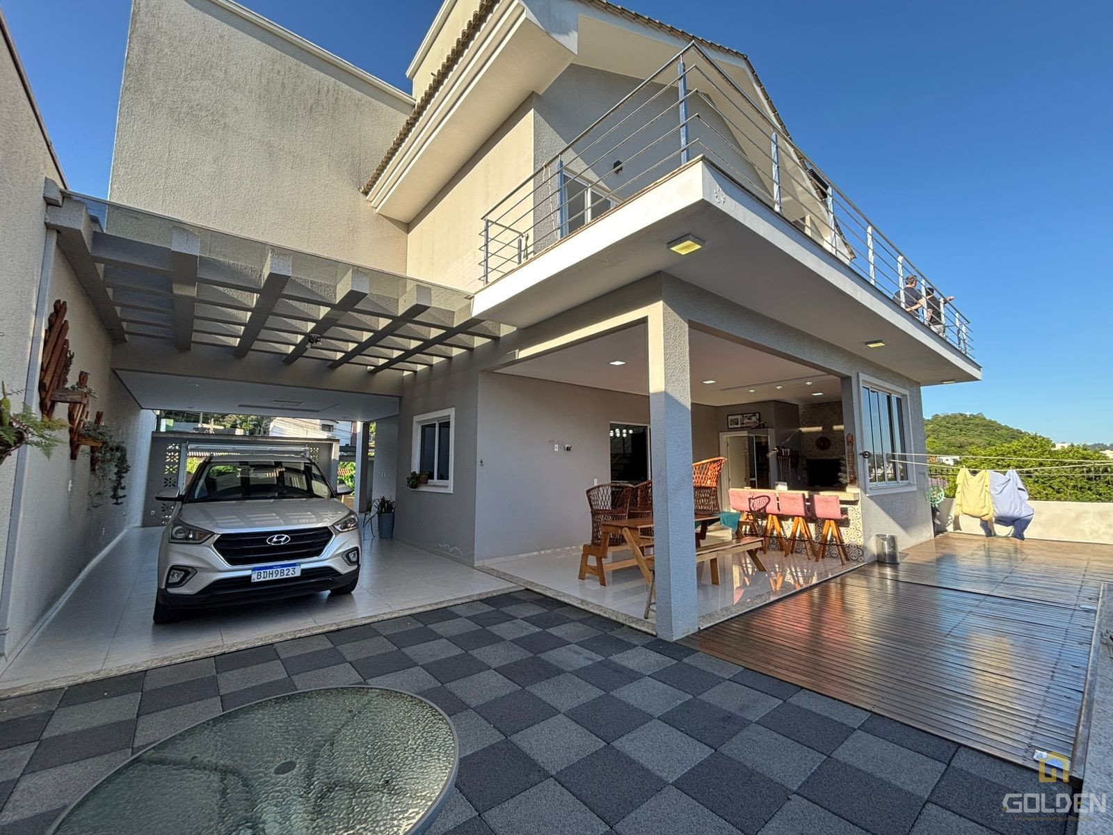 CASA DUPLEX DE ALTO PADRÃO NO BAIRRO CRISTO REI