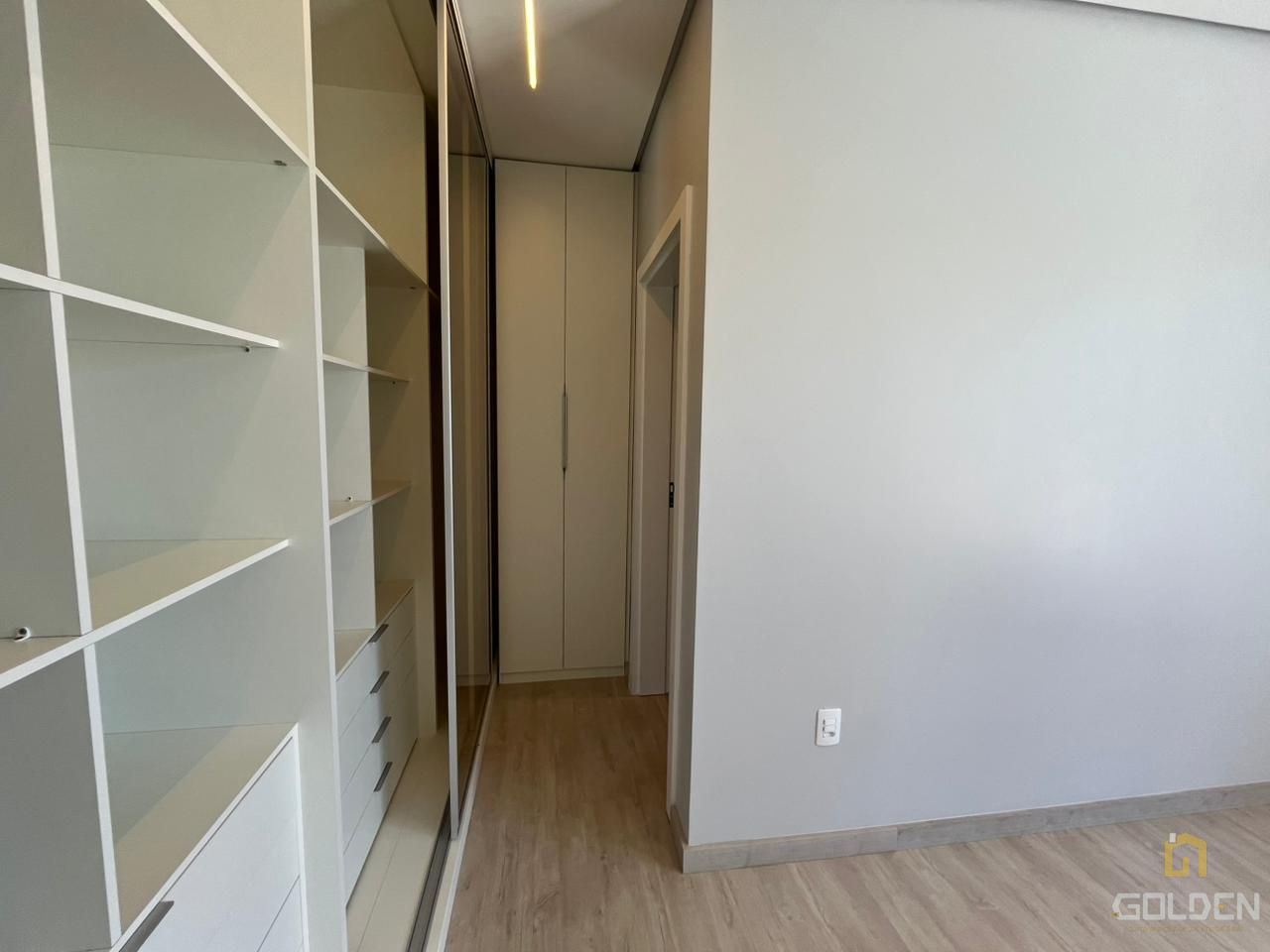 Casa totalmente moderna e automatizada!