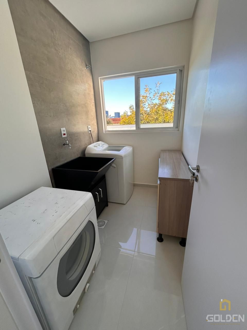 APARTAMENTO COM TERRAÇO NO INDUSTRIAL