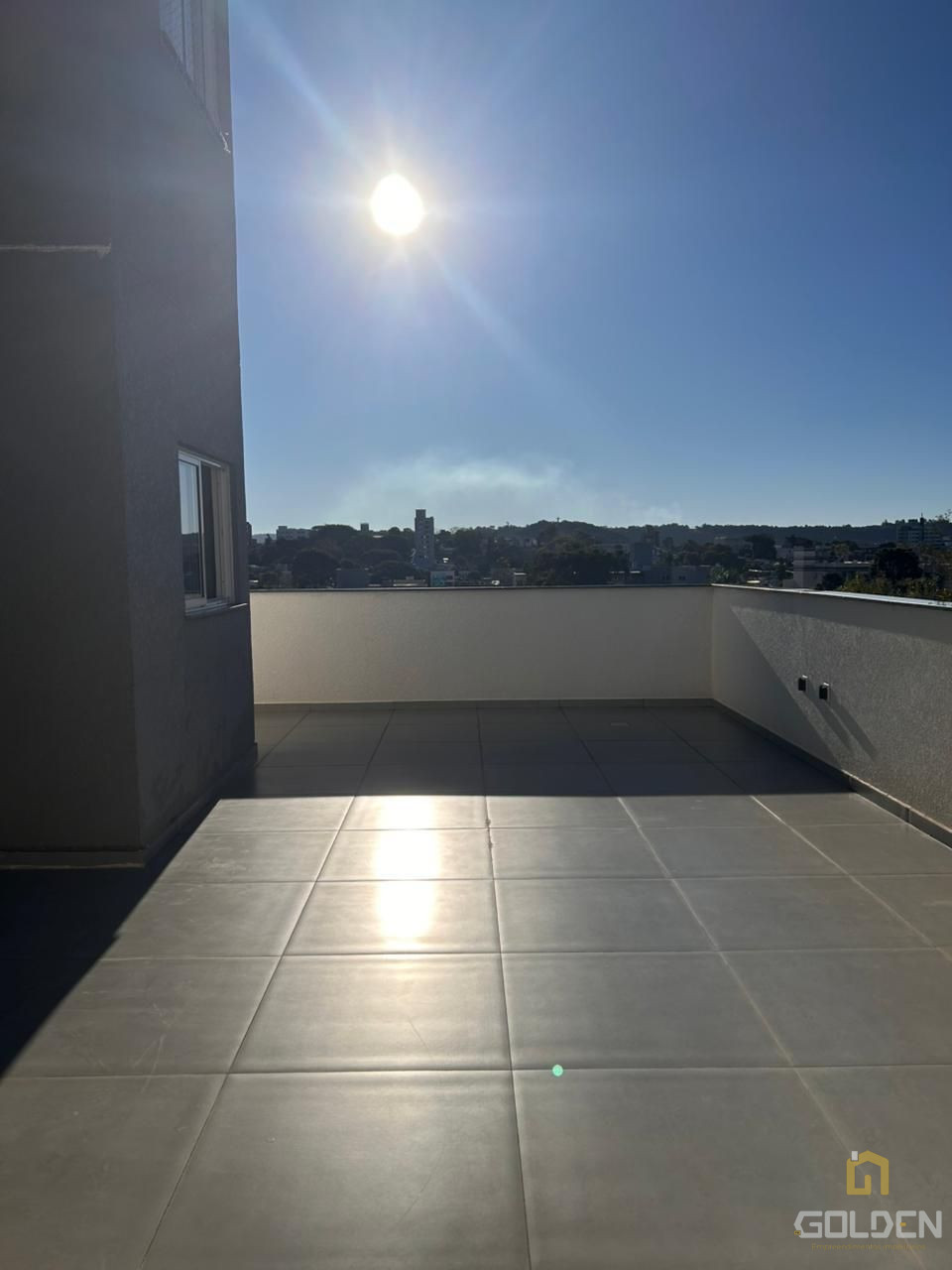 APARTAMENTO COM TERRAÇO NO INDUSTRIAL