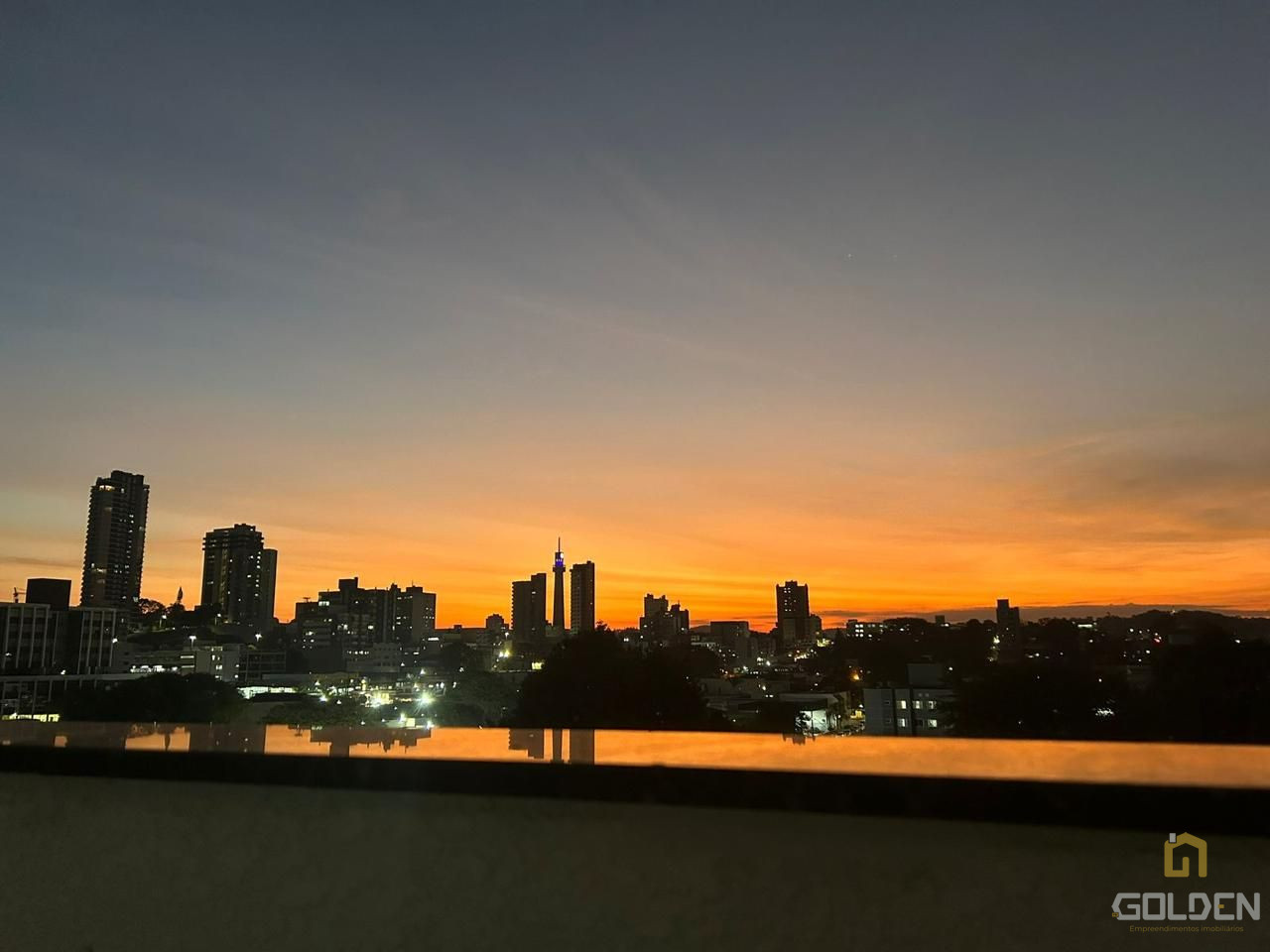 APARTAMENTO COM TERRAÇO NO INDUSTRIAL