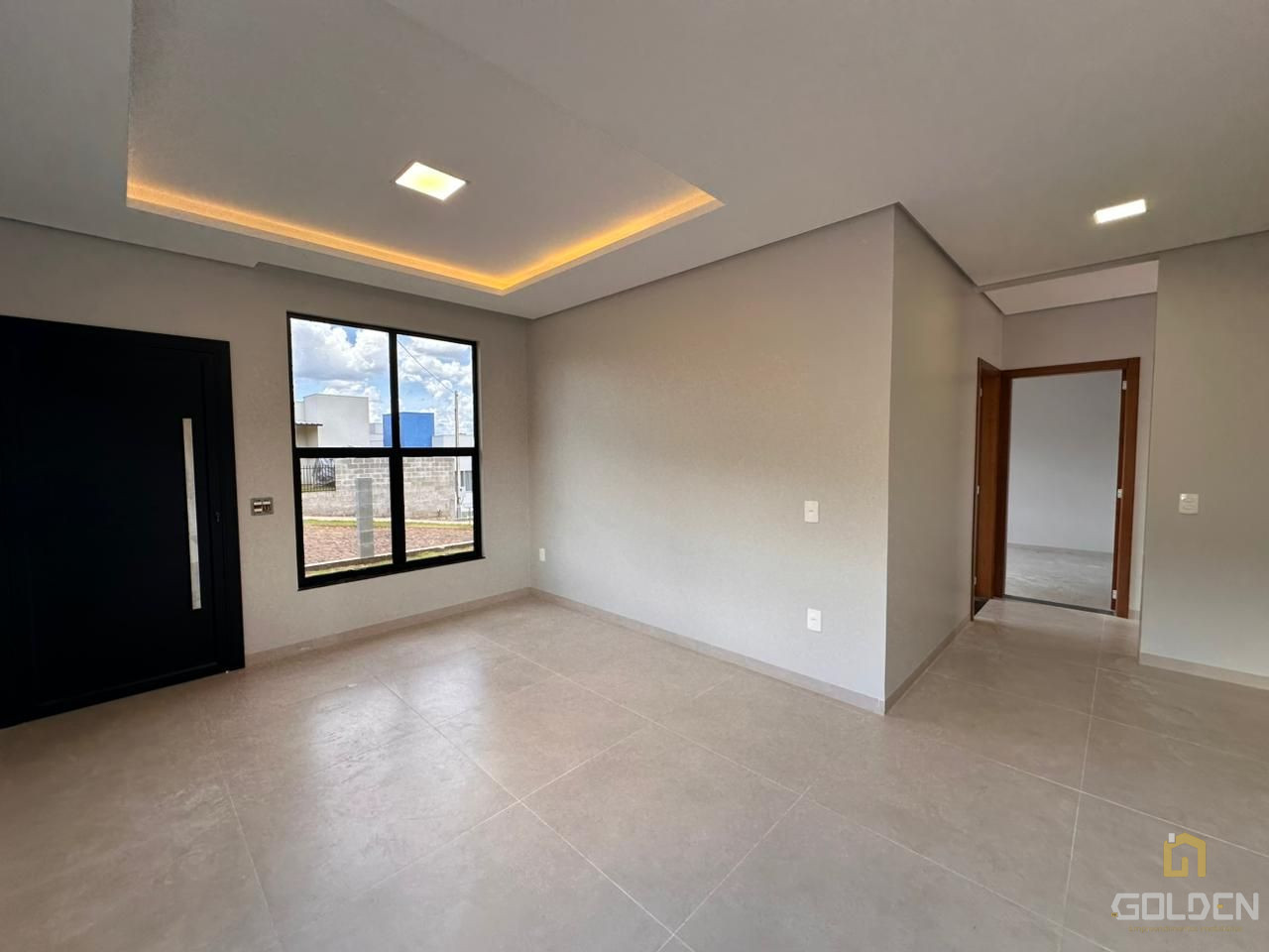 CASA DE ESQUINA NO LOT. VILA MARINE