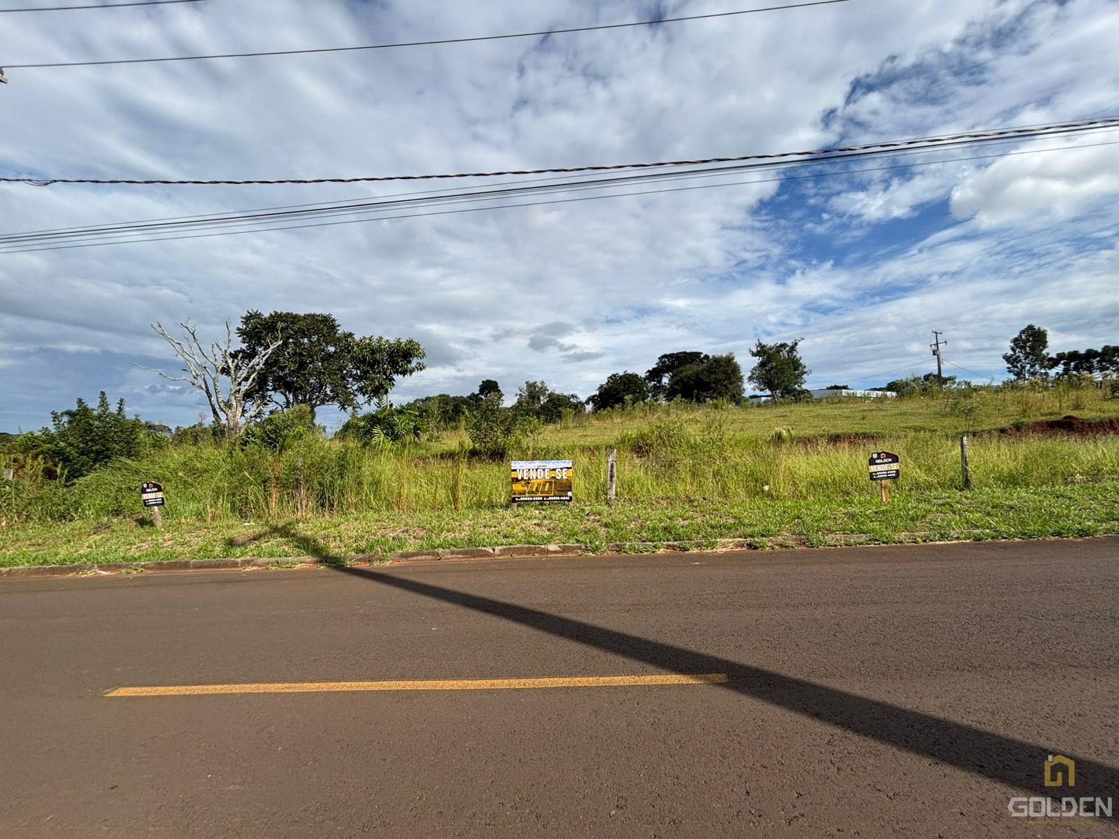 TERRENOS UM AO LADO DO OUTRO PARA VENDA NO BAIRRO AEROPORTO