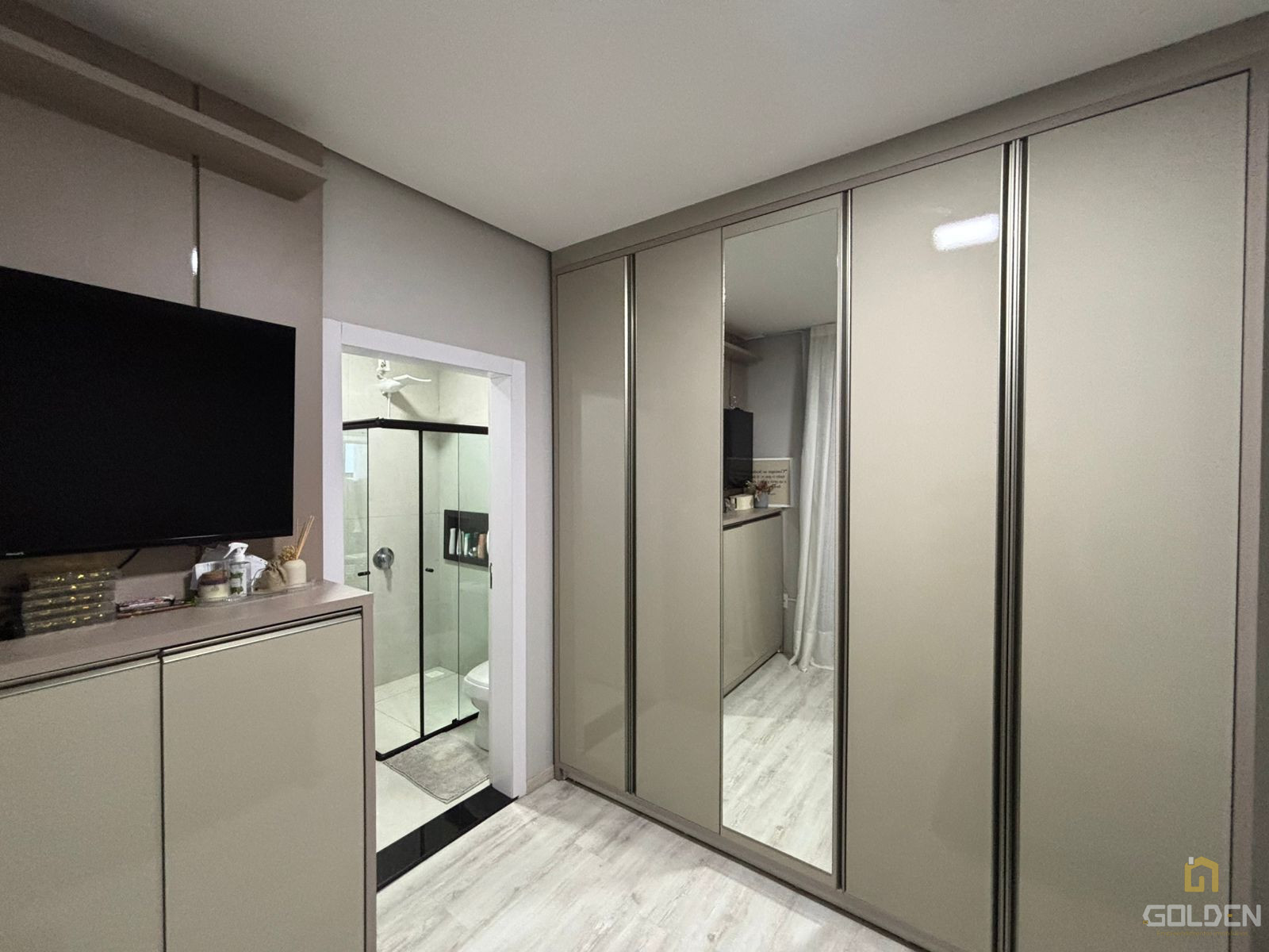 SOBRADO SEMI MOBILIADO PARA VENDA