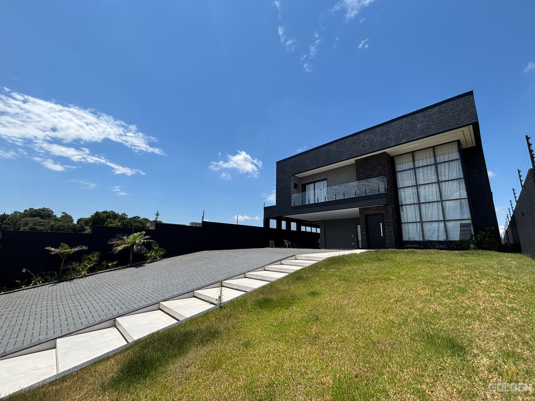 Sobrado para Venda FRANCISCO BELTRAO - PR