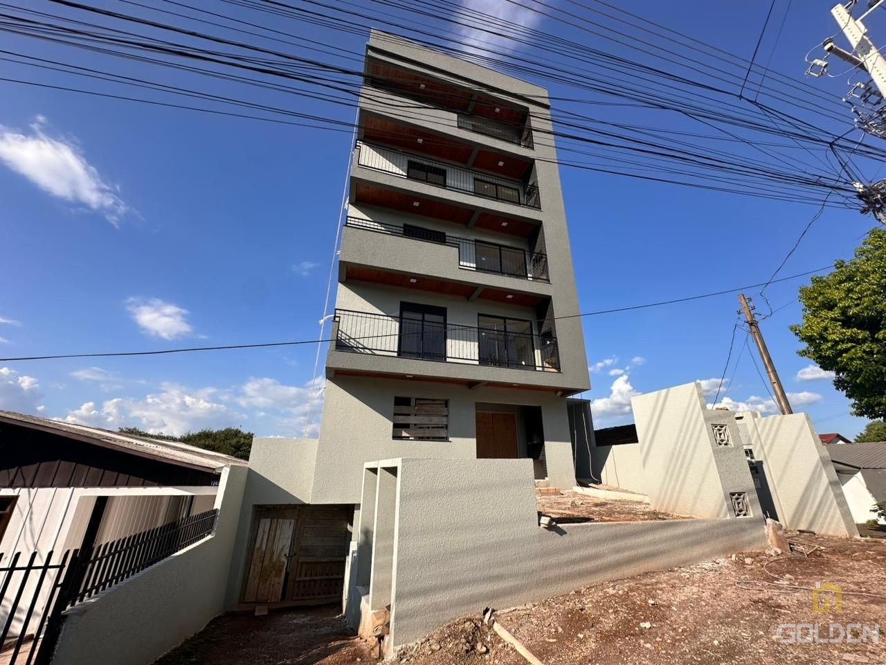 APARTAMENTOS EM FASE FINAL DE CONSTRUÇÃO NO VILA NOVA