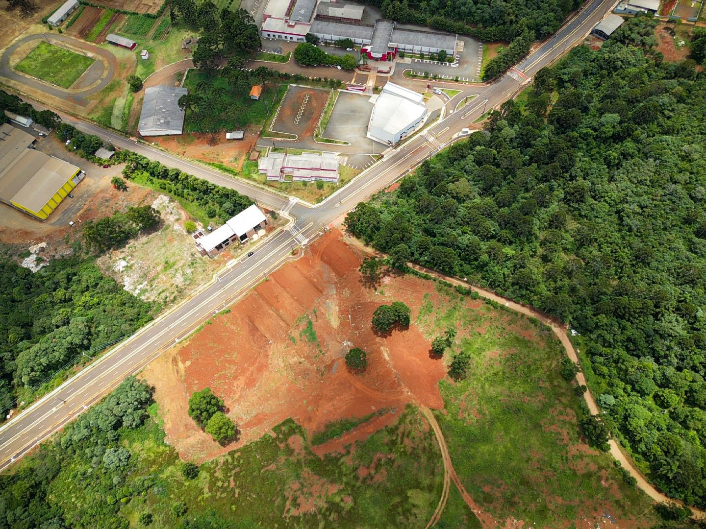 Excelentes terrenos dispon�veis a venda.