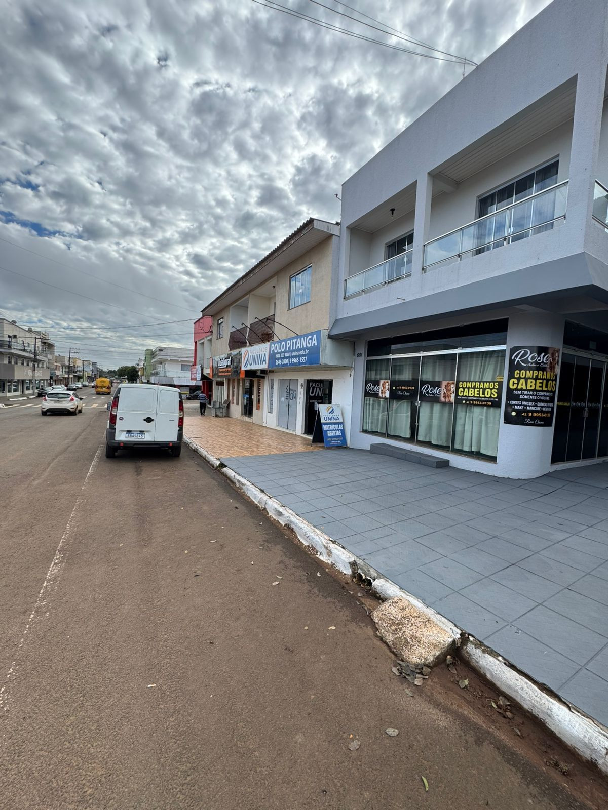 SALA COMERCIAL NO CENTRO DE PITANGA | 40m� | LOCALIZA��O PRIVILEGIADA