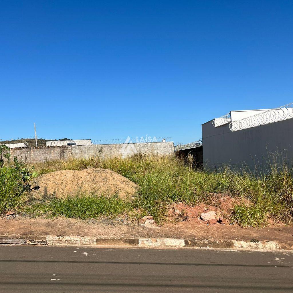 LOTE JARDIM CANADÁ II