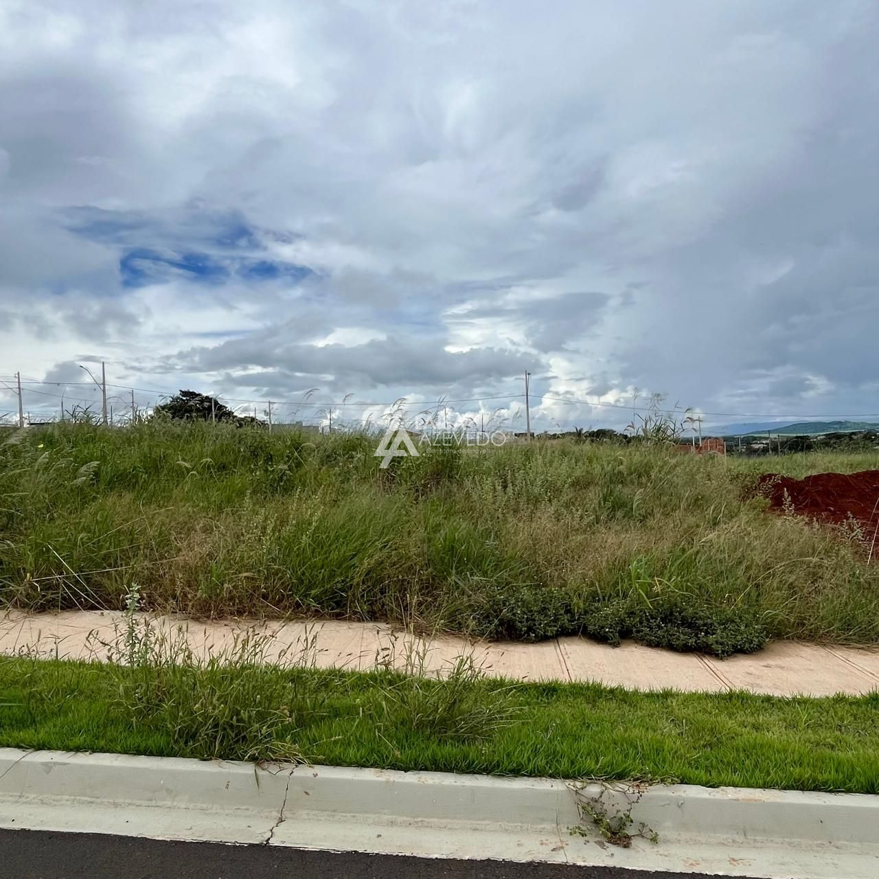 LOTE JARDIM JACARANDÁ