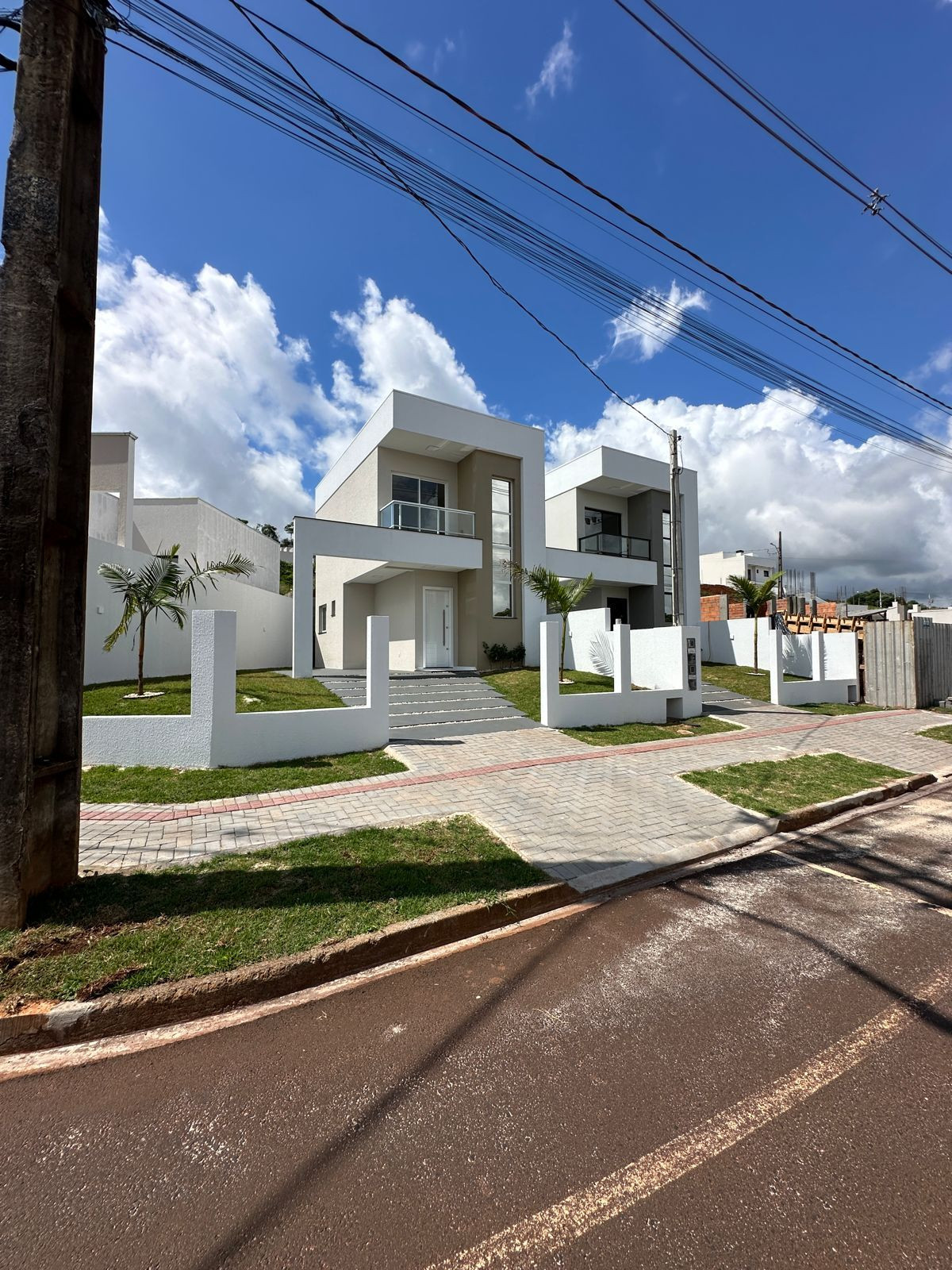 SOBRADO PARA QUEM BUSCA QUALIDADE, BOA LOCALIZAÇÃO!