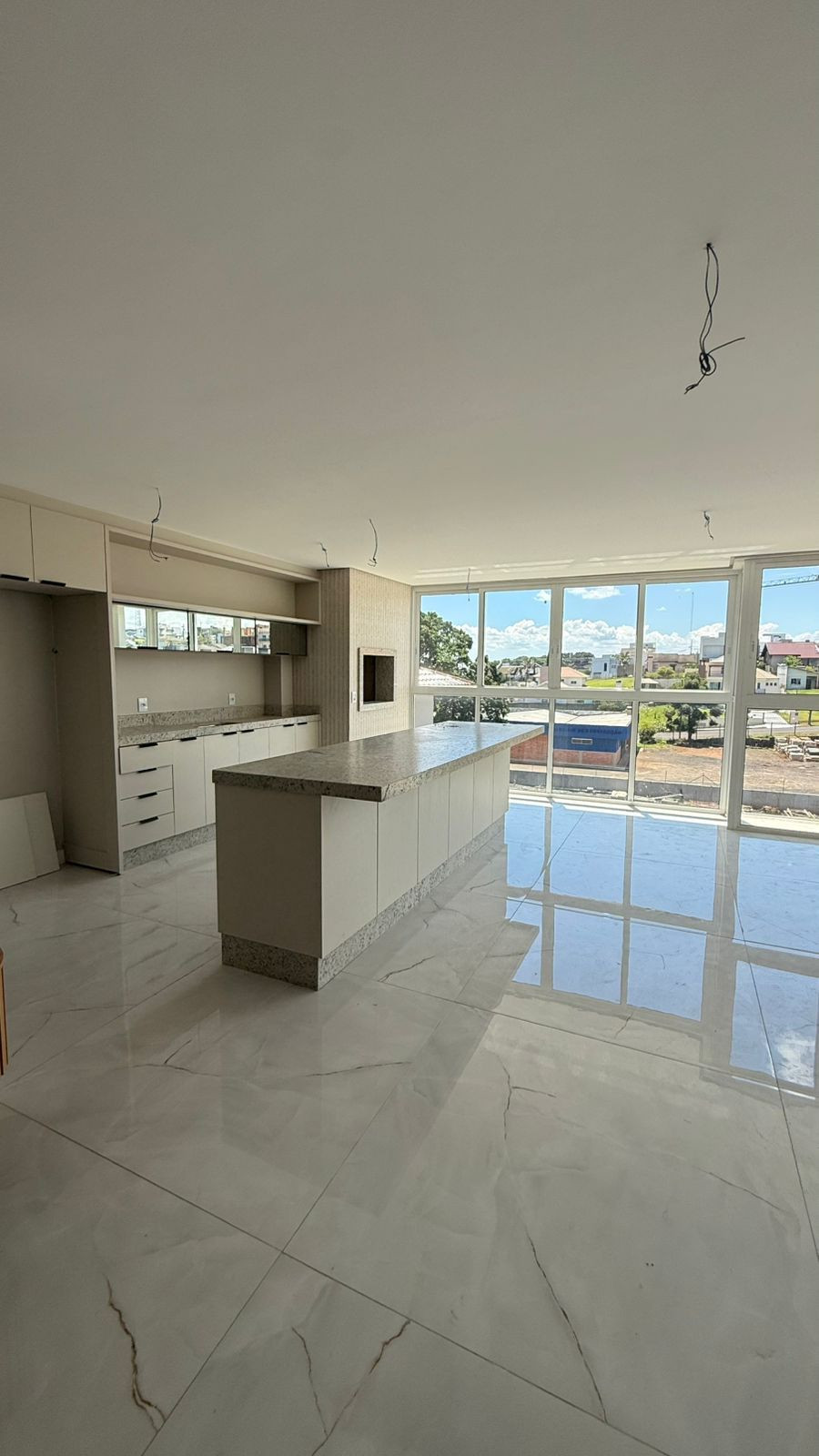 TRIPLEX NOVO COM MOVEIS PLANEJADOS NO LOTEAMENTO PICOLO - BAIR...