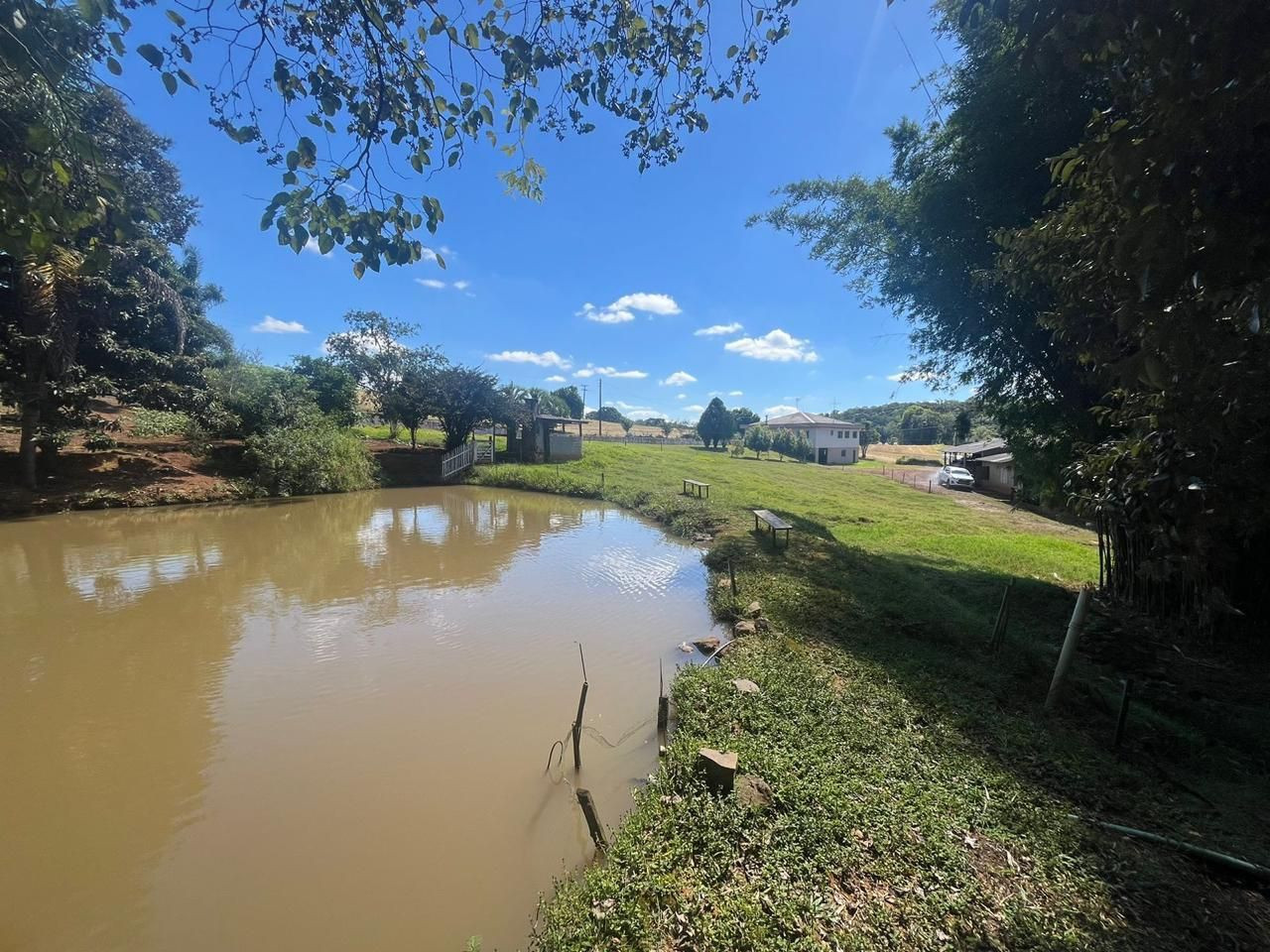 CHACARA NA CIDADE DE MARIÓPOLIS
