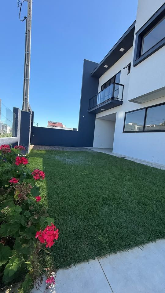 DUPLEX SEMI MOBILIADO E COM 03 SUITES