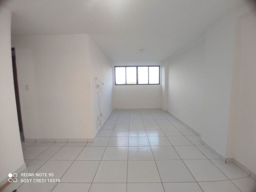 Apartamento com 3 dormitórios à venda por R$ 260.000,00 - Água...