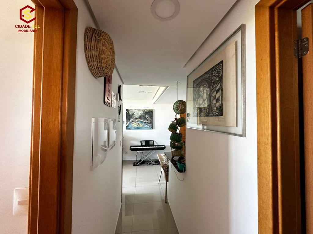 Apartamento à venda de 57m² por R$ 650.000,00 - Bessa - João P...