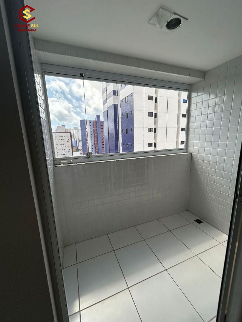 Apartamento com 2 dormitórios à venda, 67 m² por R$ 485.000 - ...