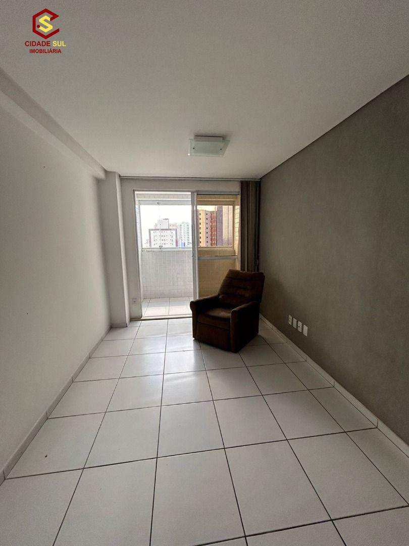 Apartamento com 2 dormitórios à venda, 67 m² por R$ 485.000 - ...
