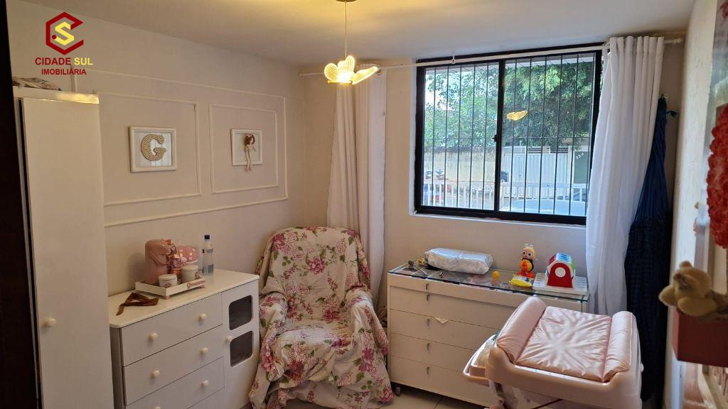 Apartamento com 3 quartos, à venda por R$ 275.000- José Améric...