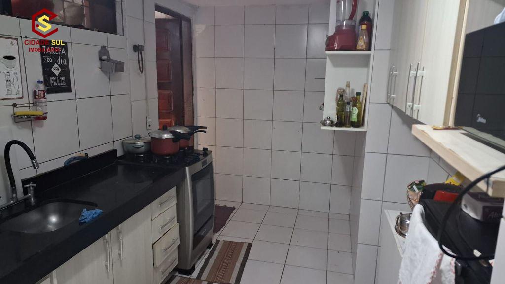 Apartamento com 3 quartos, à venda por R$ 260.000- José Améric...