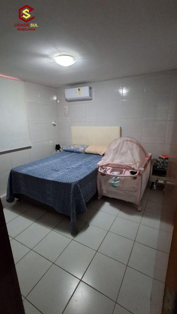 Apartamento com 3 quartos, à venda por R$ 260.000- José Améric...