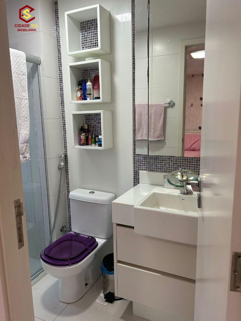 Apartamento com 4 dormitórios à venda por R$ 2.000.000,00 - Mi...